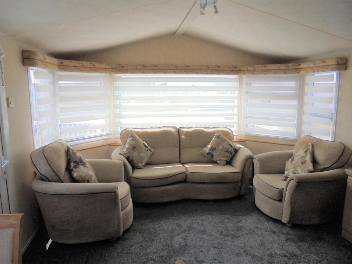 Waterside: Waterside Salisbury:- 6 Berth Large Wrap Around Veranda 英戈尔德梅尔斯 外观 照片