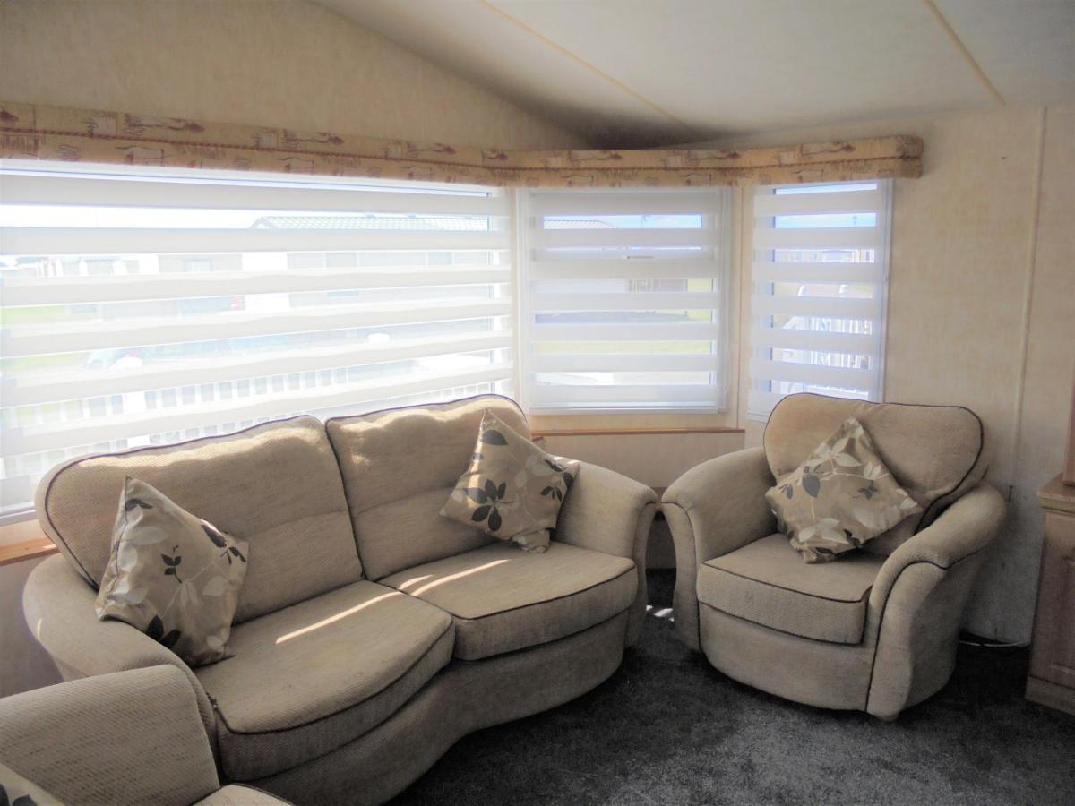 Waterside: Waterside Salisbury:- 6 Berth Large Wrap Around Veranda 英戈尔德梅尔斯 外观 照片